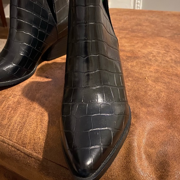 Shu Shop Yuri Black 6 1/2 - Picture 1 of 5